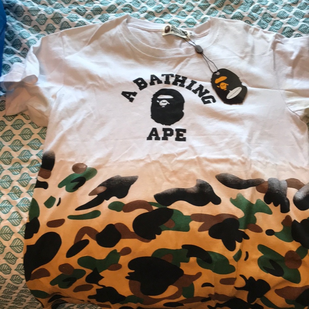 AUTHENTIC BAPE T SHIRT
